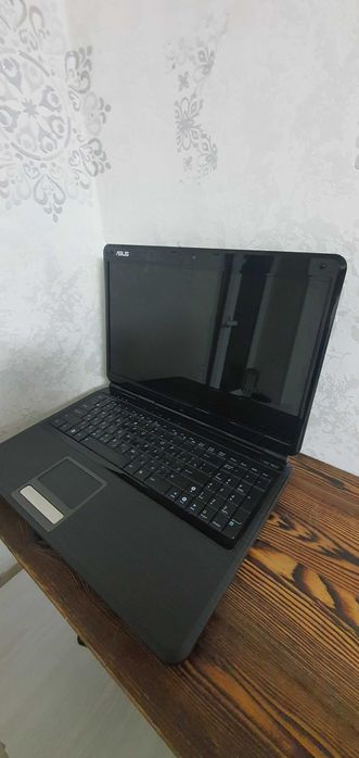 Продаю ноутбук Asus б/у