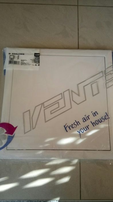 Ревизионен капак за баня