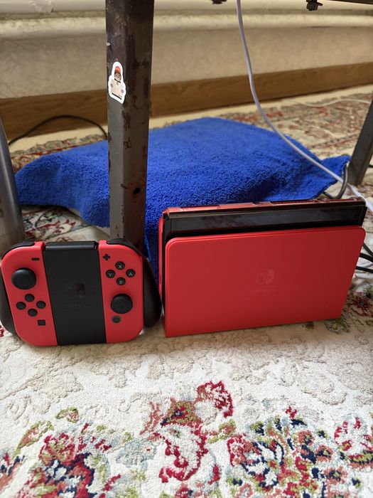 Продам nintendo switch oled прошитый
