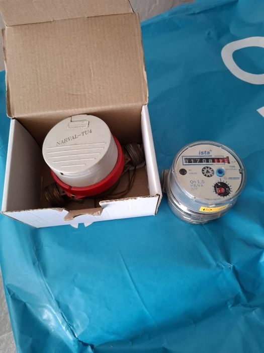 Două apometre,folosite.