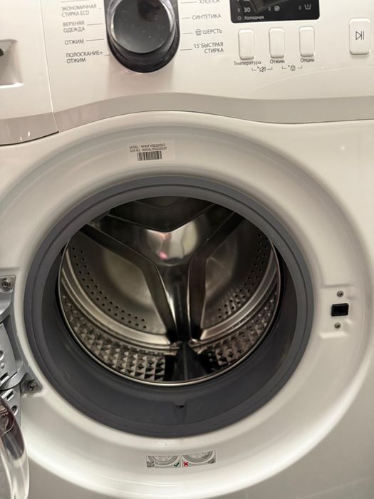 Продам стиральную машину