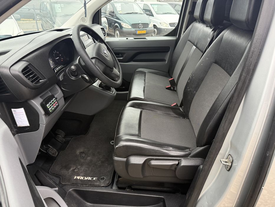 Toyota proace fiat peugeot citroen 2018