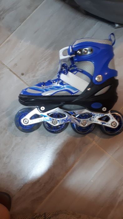 Продам дет. Роликовые коньки.
