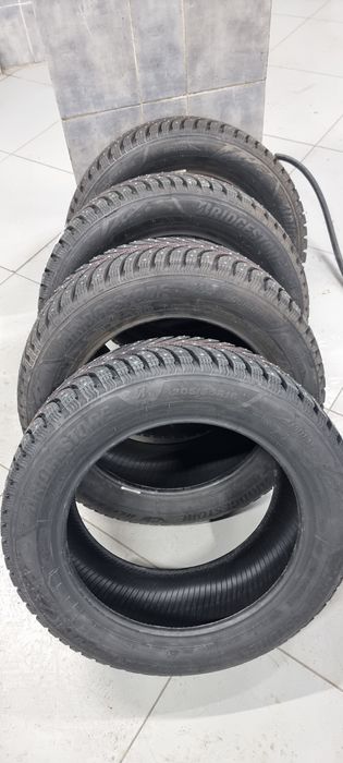 Зимний комплект шин  Bridgestone blizzak spike 3