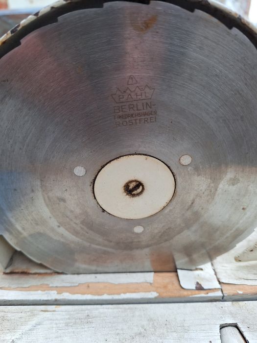 Гилотина.Rostfrei