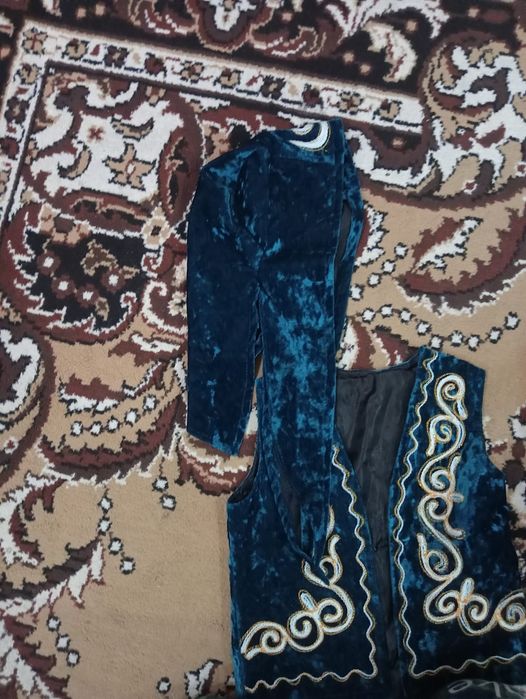 Продам жилетку и бандану