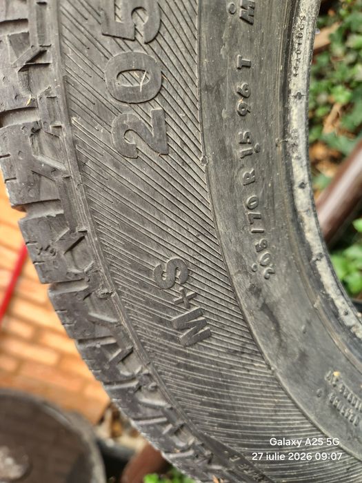 205 70 R 15  96 T  M+S  4×4