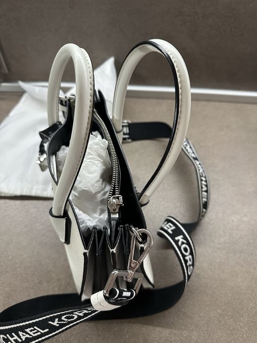 Michael Kors-дамска кожена чанта