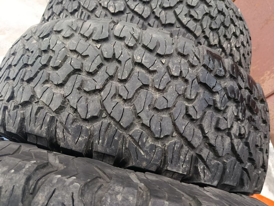 Bf Goodrich 265 70 R17 комплект