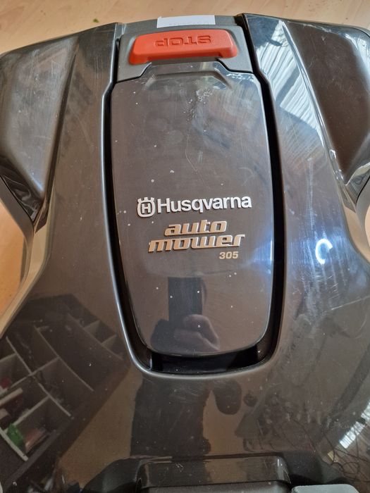 Husqvarna Automower 305 2025 NOU robot tuns iarba gazon