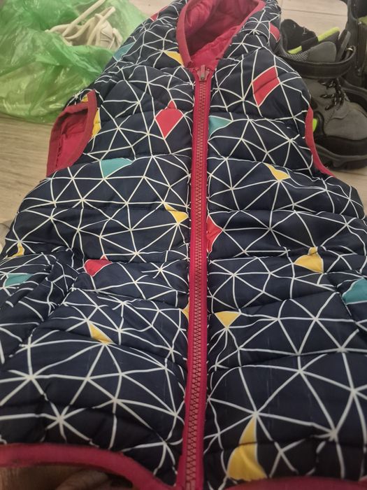 Продам куртки на мальчика