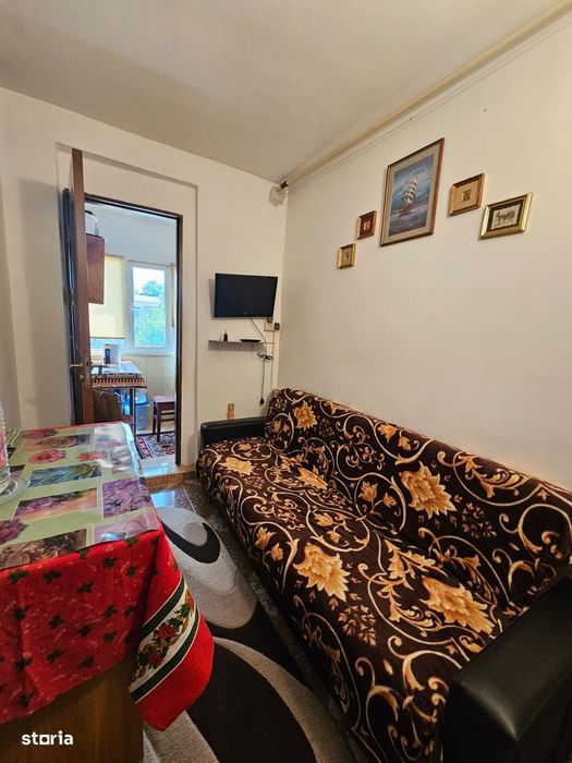Garsonieră confort 1, etaj 1, zona Școlii Nr. 8, mobilat