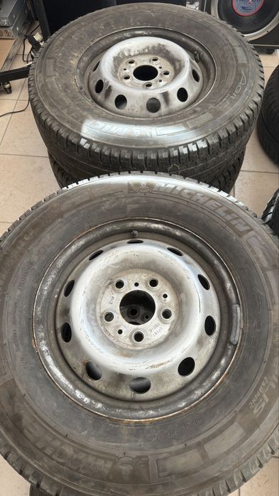 Гуми 225 75 16с 4бр