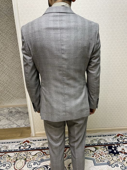 Продам комплект костюм