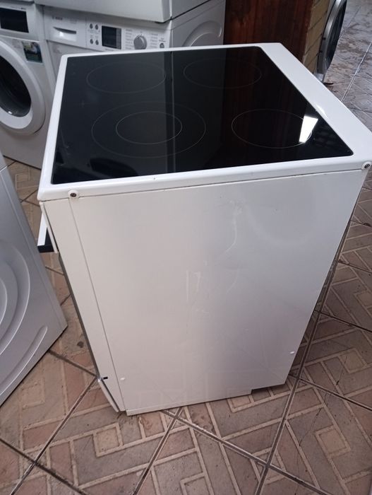 Свободно стояща печка с керамичен плот Сименс Siemens 2години гаранция