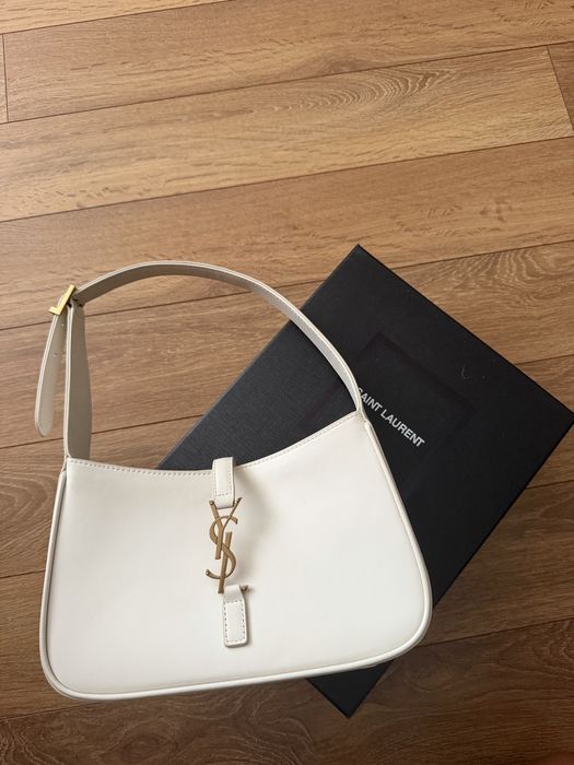 Оригинална YSL.