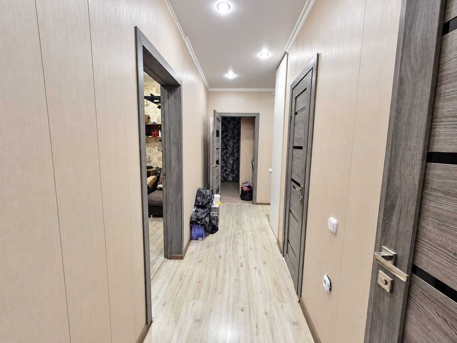 Продам 3 комн квартиру в старом городе