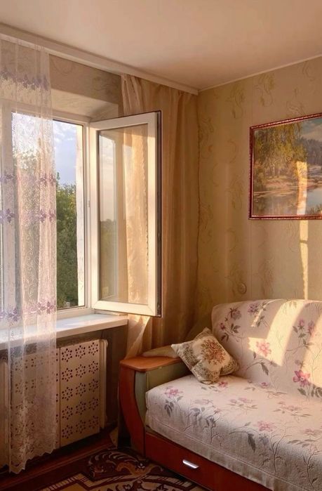 Срочно продается 2х ком квартира, Чиланзар, РОВД, 9 квартал, кирпич
