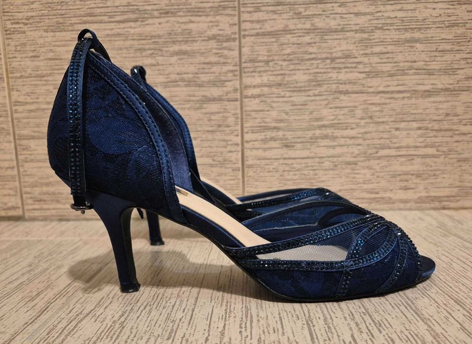 Дамски официални обувки и чанта (комплект)