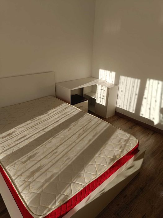 Aaprtament de vanzare 4 camere- Calea Moldovei