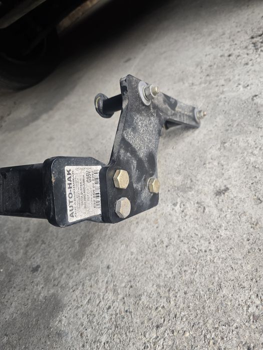 Carlig Cui Remorca Dacia Duster 2018 2024 detasabil Complet 4x4 4x2