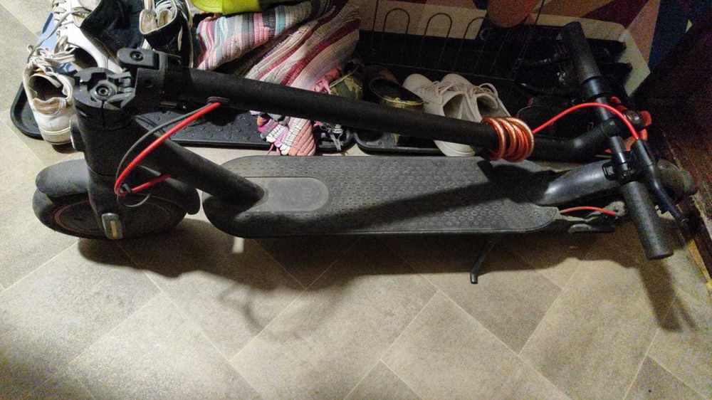 Продаётся Электро самокат от Xiaomi