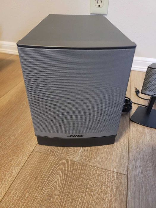 Като нова система Bose Companion 3 Series II 2.1  тонколони стерео уредба