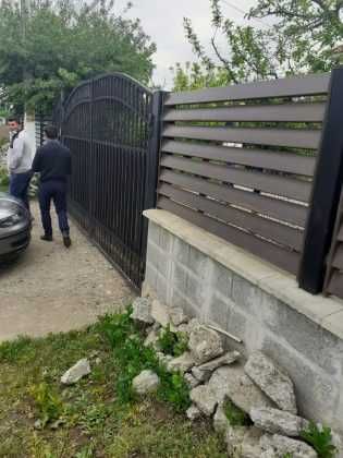 Garduri si porti din panou tip jaluzele, sipca metalica si alte modele