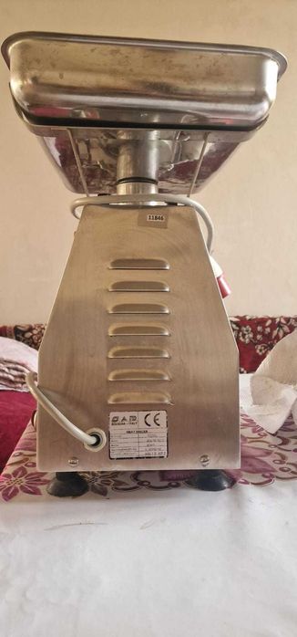 Мясорубка в отличном состоянии