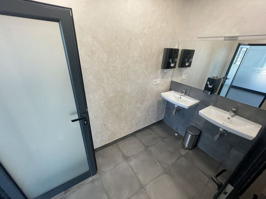 Дава се под наем Офис в София, Център - 209 кв.м за 2717 € - Снимка #8