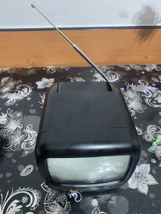 Minitv TCM alb/negru