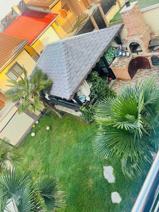 Casa 4 camere lux, Paleu