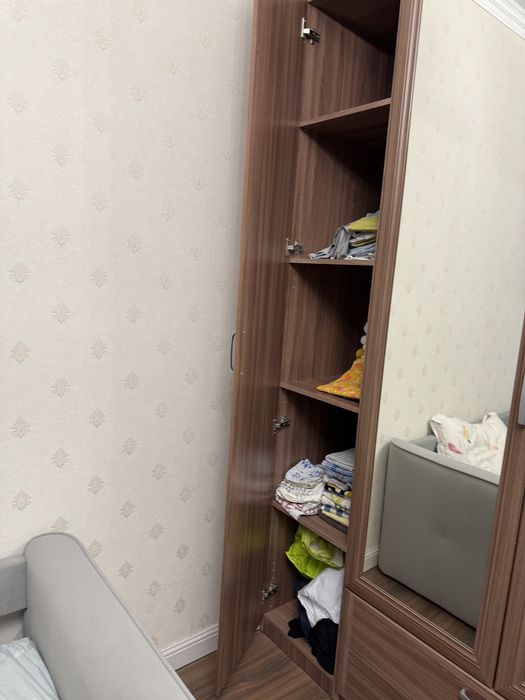 Продам вместительный  шкаф