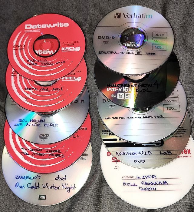 DVD-R дискове с концерти и клипове на метъл групи