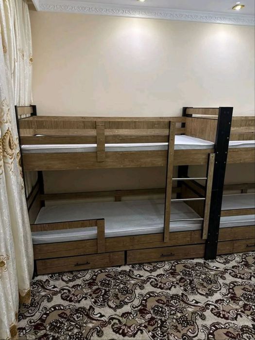 Kravat tayoridan bor 1chi qoldan
