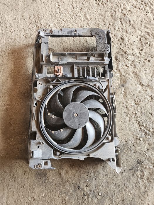Electroventilator Citroen C5 1 2.2 HDi 4HX