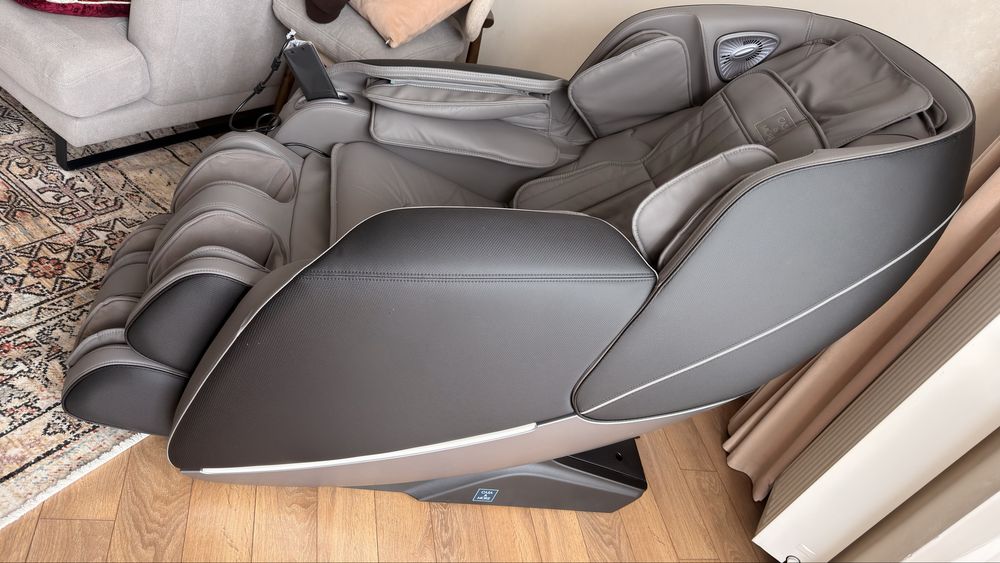 Массажное кресло