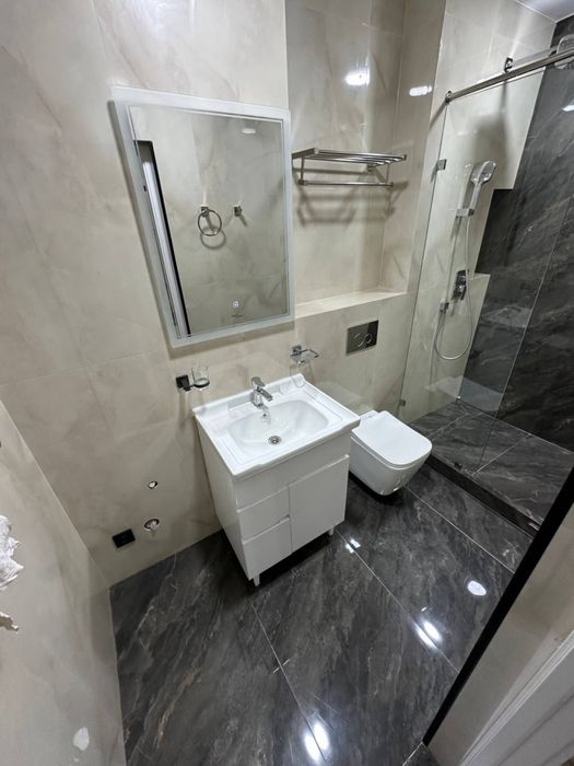 Arenda Nukus Avenue 1/8/12