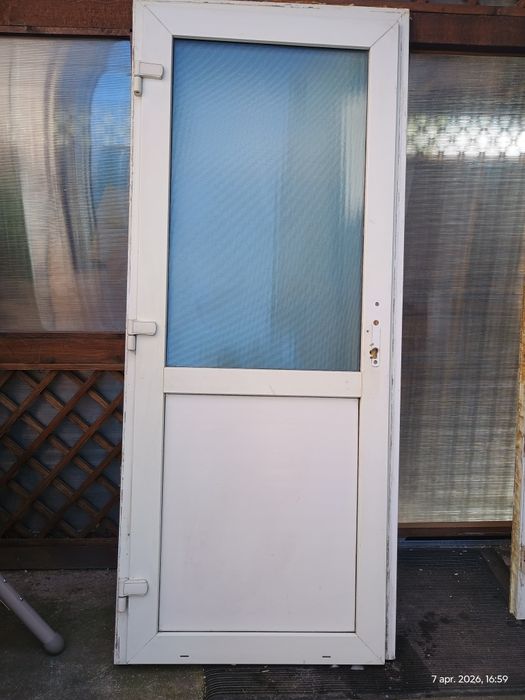 Ușă termopan pvc