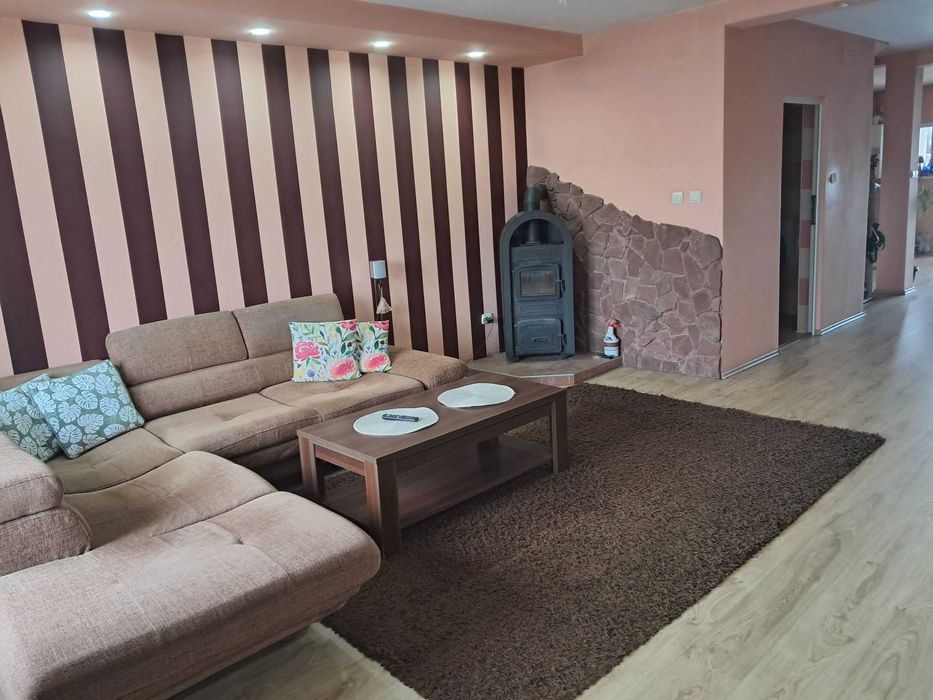 Casa tip duplex zona Closca de vanzare