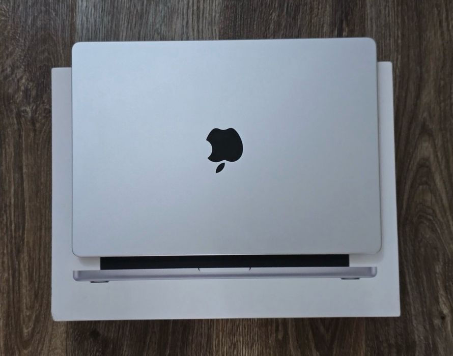 MacBook Pro 16” M3 Max / 36 GB / 1 TB / 2023 — Идеал