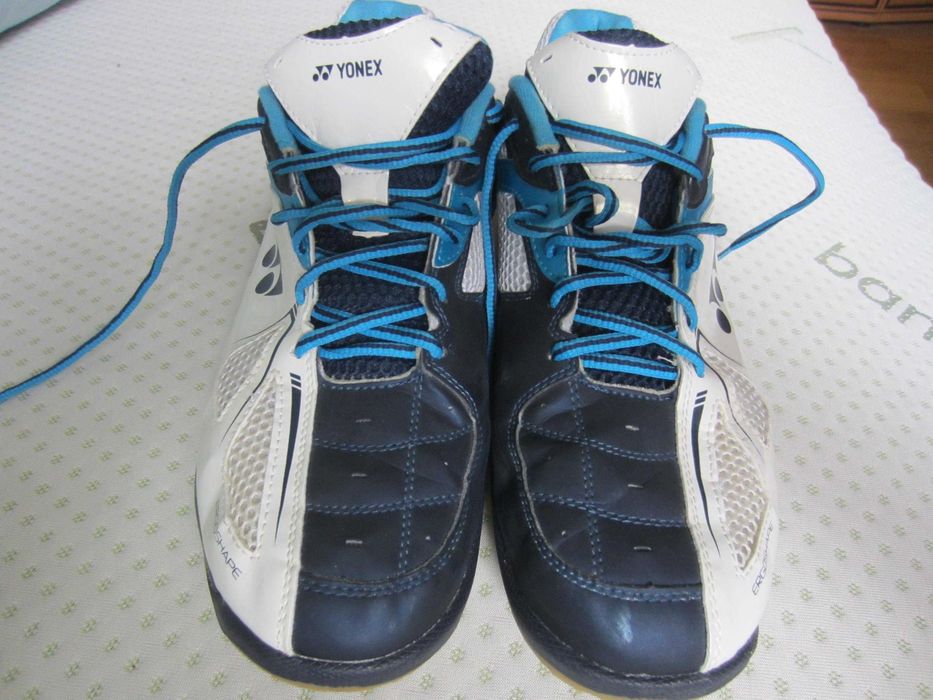 Yonex soled power cushion 35, masura Eur-45, US-11, CM-29 stare f.buna
