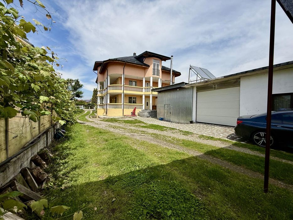 Casa de vanzare 492mp sup. utila, terent 2450mp- Ostroveni, Rm Valcea