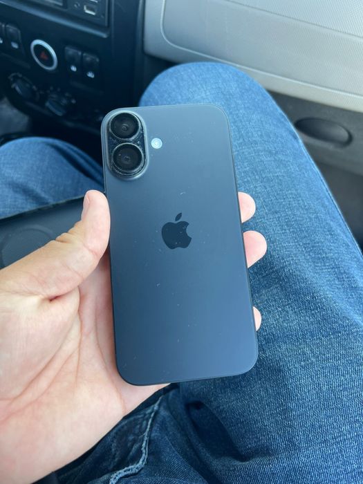 Iphon16 128г батарека 93