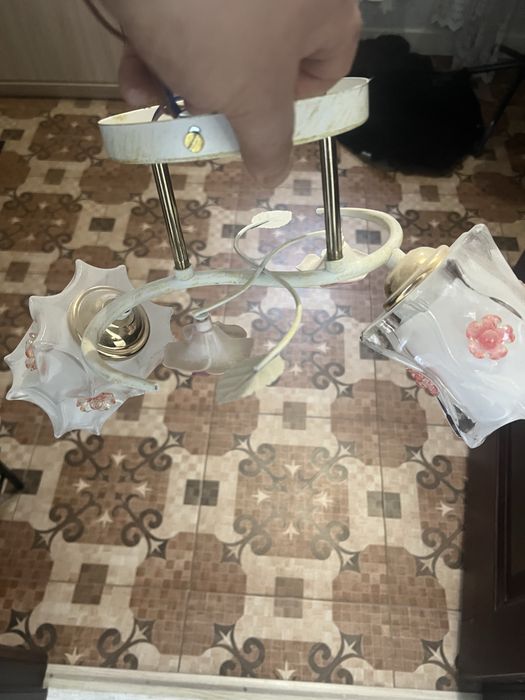 Люстра двух плафонная