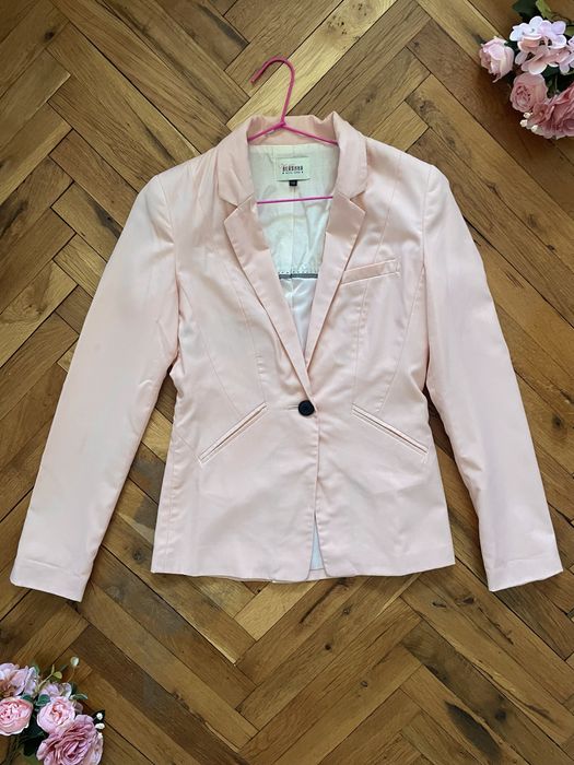 Вталено сако Bershka