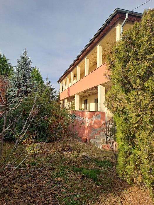 De vânzare sau inchiriat imobil  cu  multiple destinații.Direct de la proprietar