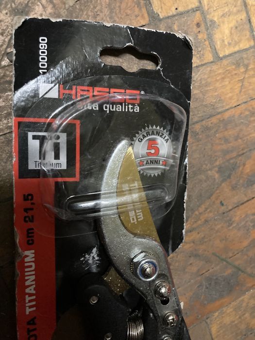 Foarfec Vie Hasso Italia cu Lama de Titan