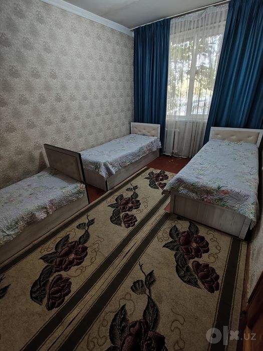 Продам три кровати и шифонер