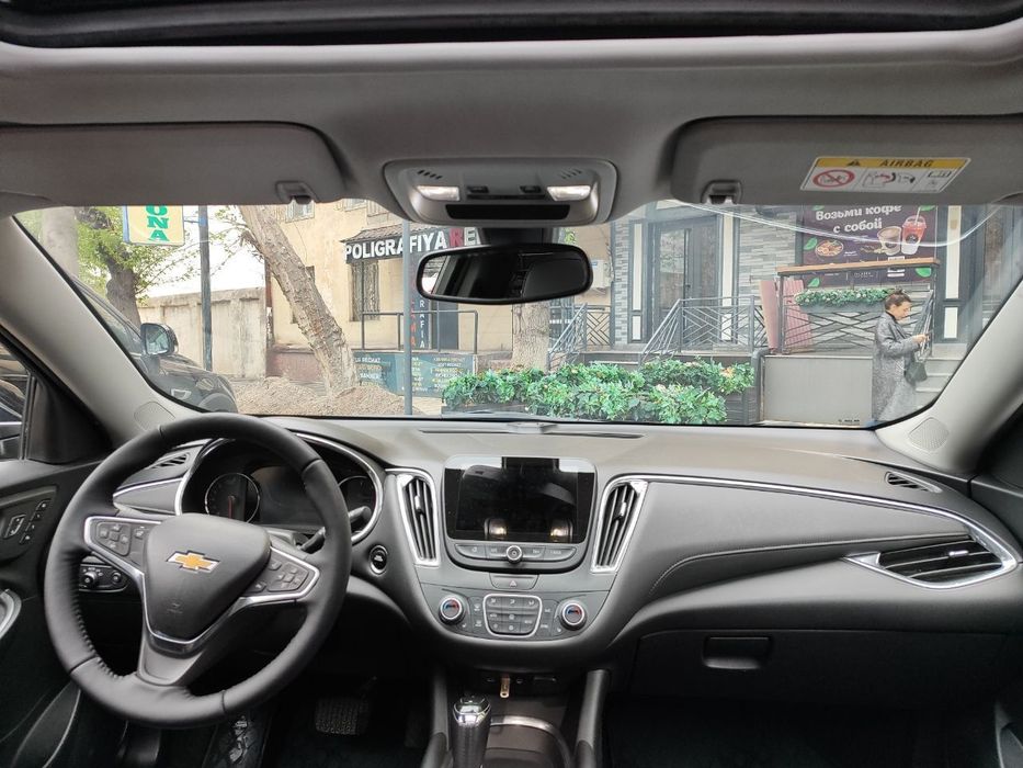 Malibu 2 Turbo primyer qilingan sotiladi qop-qora